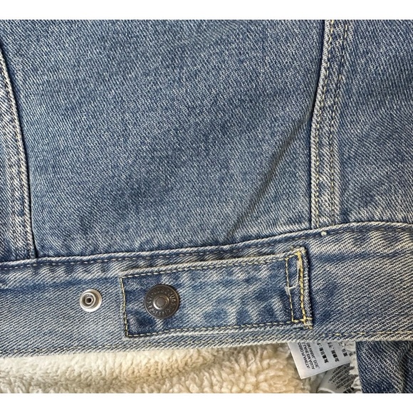 Levi’s Sherpa Trucker Jacket. Size Large. NWOT - Picture 7 of 12